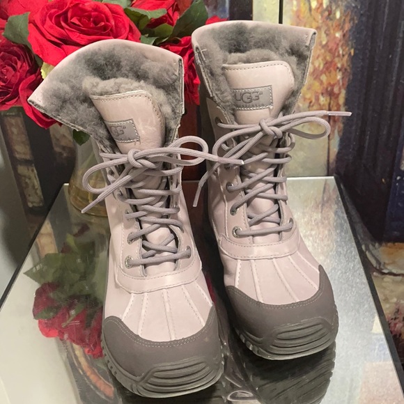 UGG Shoes - Ladies UGG SNOW BOOTS